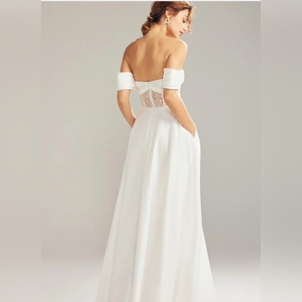 AW Bridal "AW Giona Wedding Dress," size 0 - Picture 2 of 12
